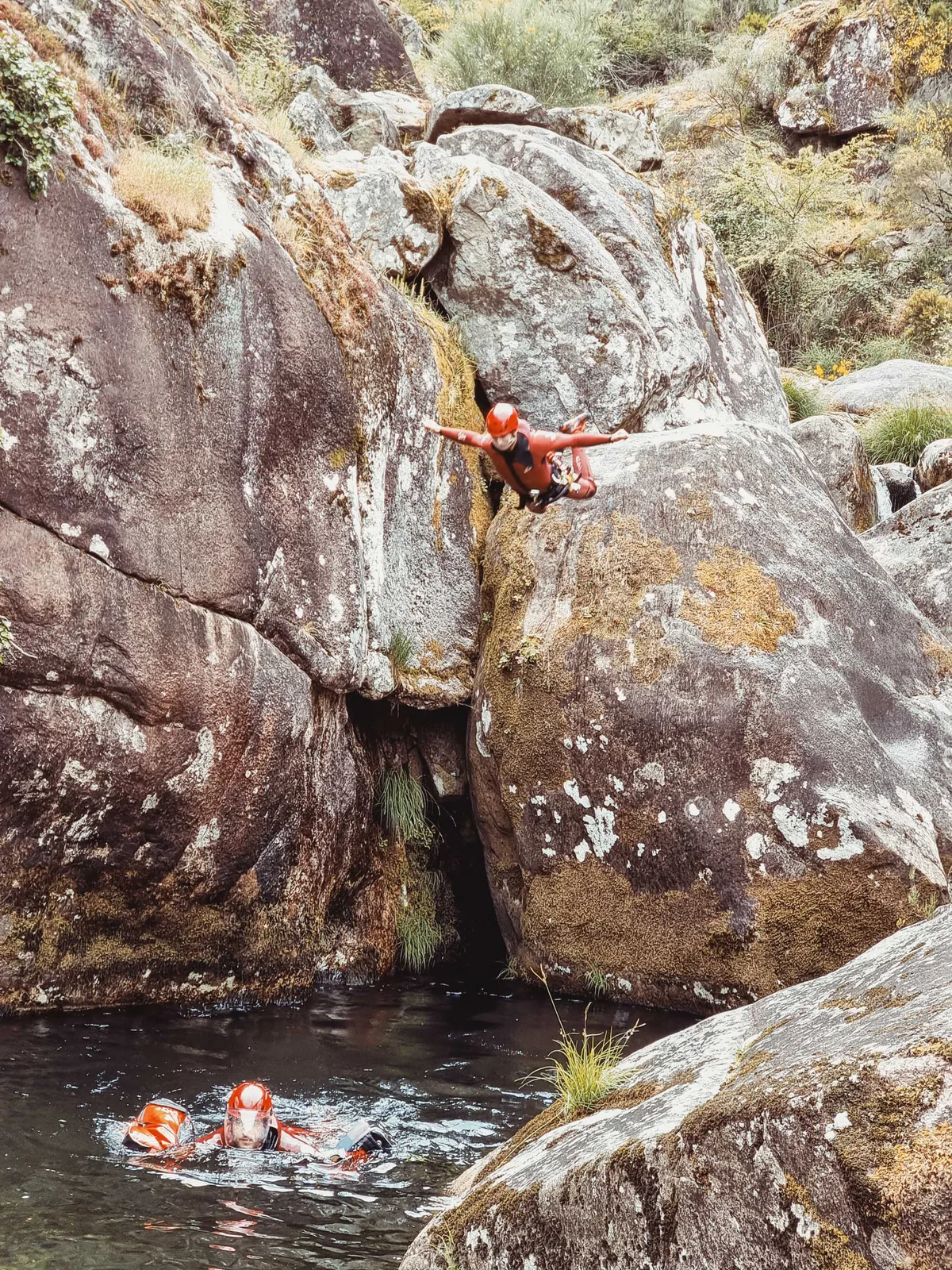 Avventura di Canyoning nel Parco Nazionale di Peneda-Gerês – image 11