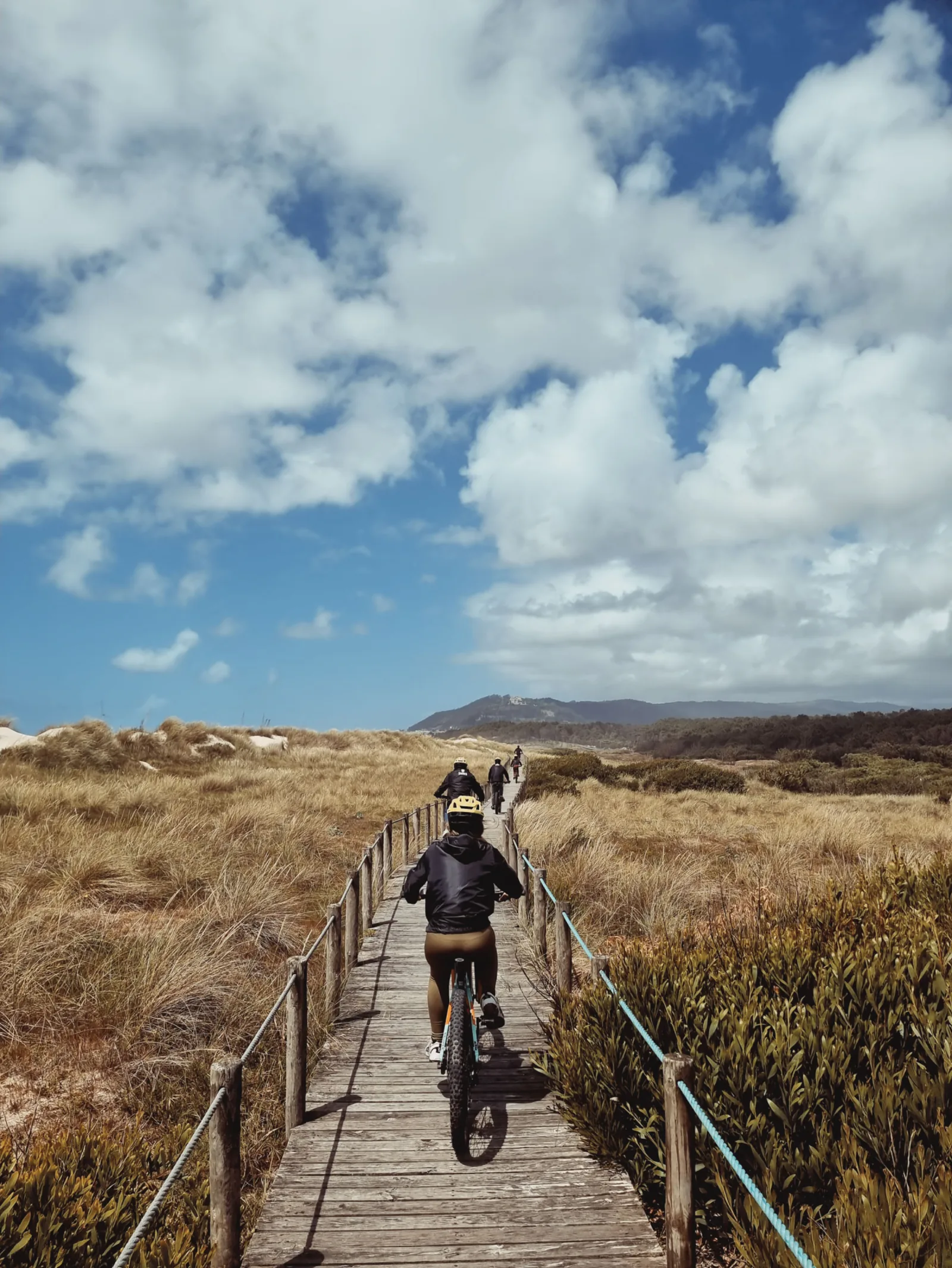 E-Bike Wild Tour — City, Mountain & Coastal Trails – image 8