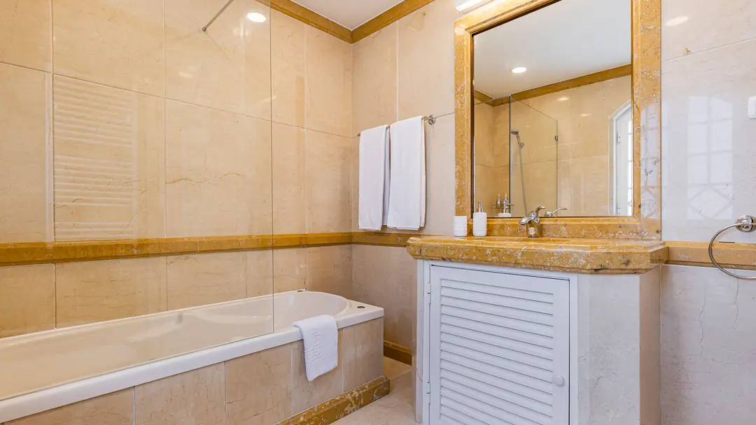 Casa do Moinho – luxury villa in Lisbon, Portugal – image 15