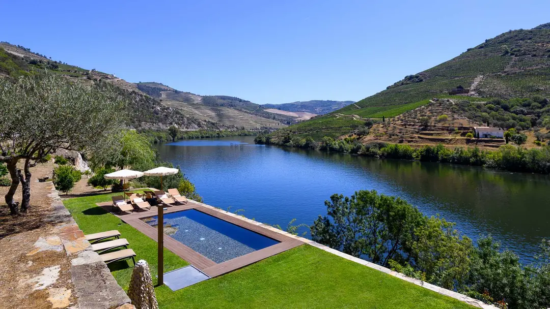Casa do Rolapipas – luxury villa in Douro Valley, Portugal – image 4