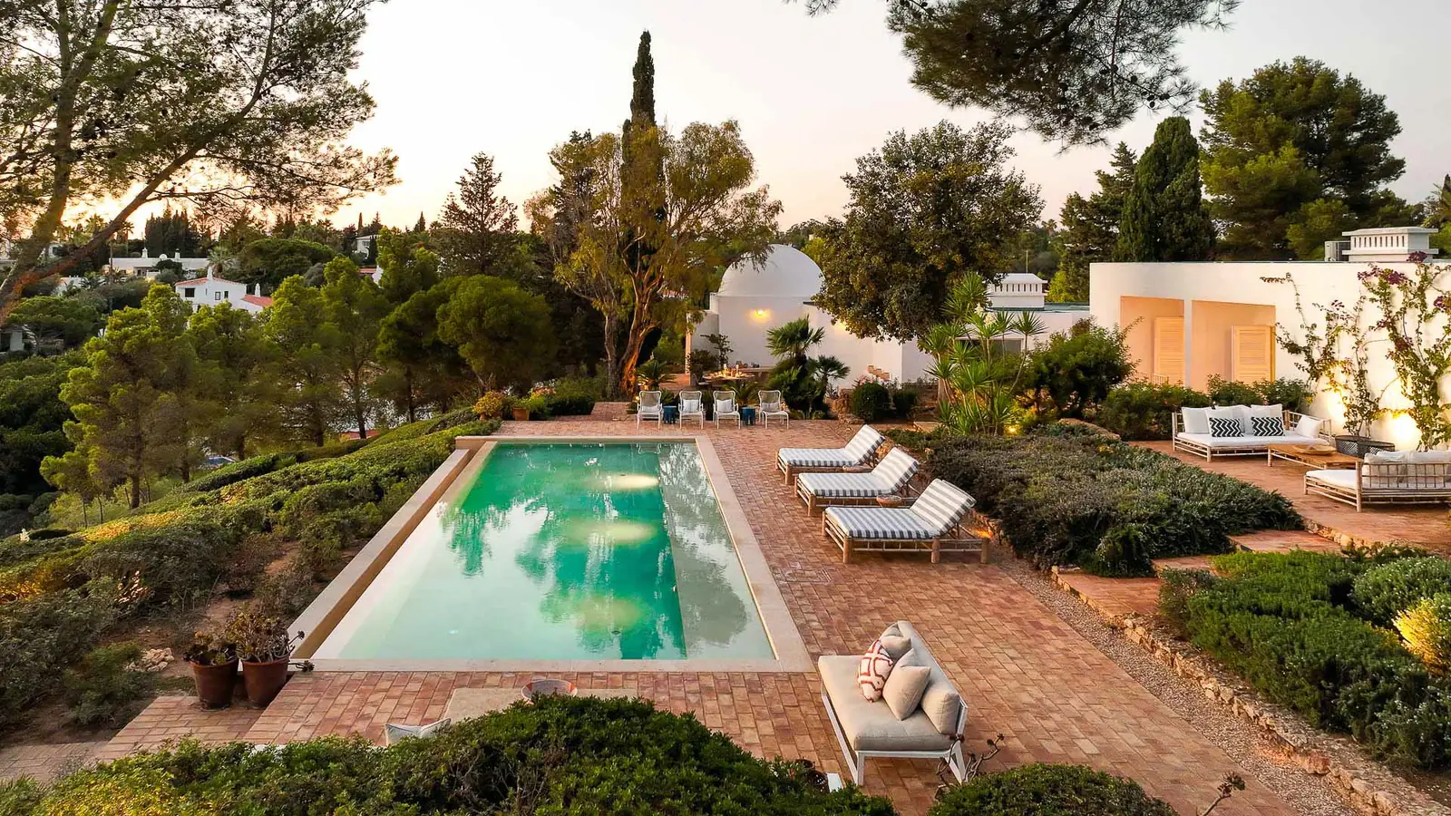 Vilarabe – luxury villa in Algarve, Portugal – image 1