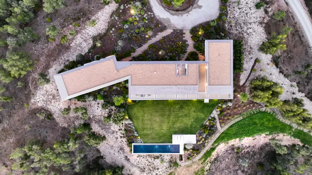 4 Serras – luxury villa in Alentejo, Portugal – image 2