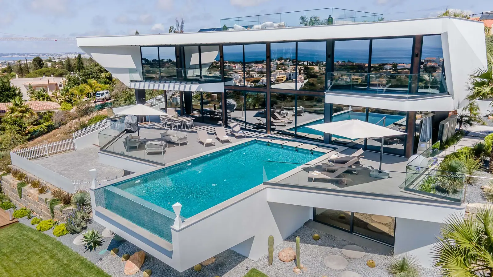 Villa Mare – luxury villa in Algarve, Portugal – image 1