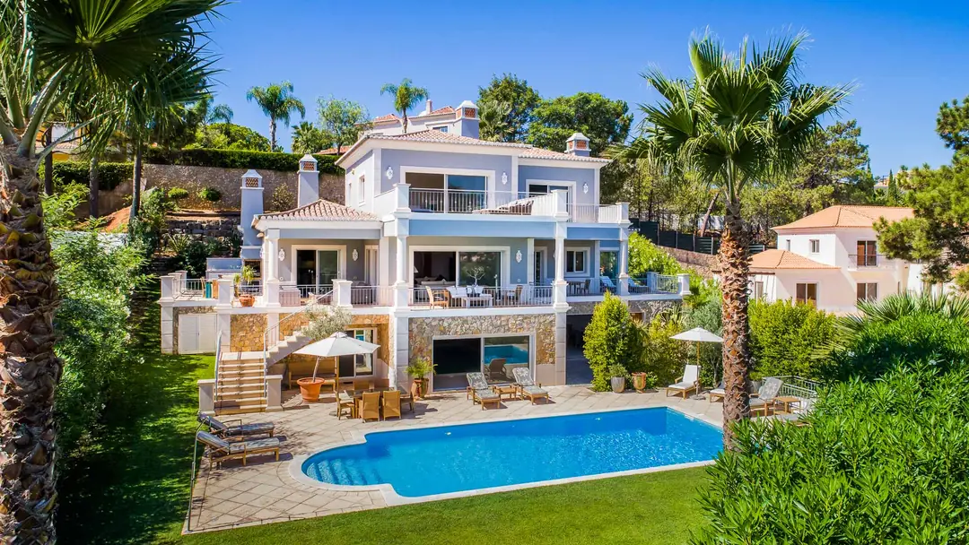 Encosta do Lago 5 – luxury villa in Algarve, Portugal – image 2