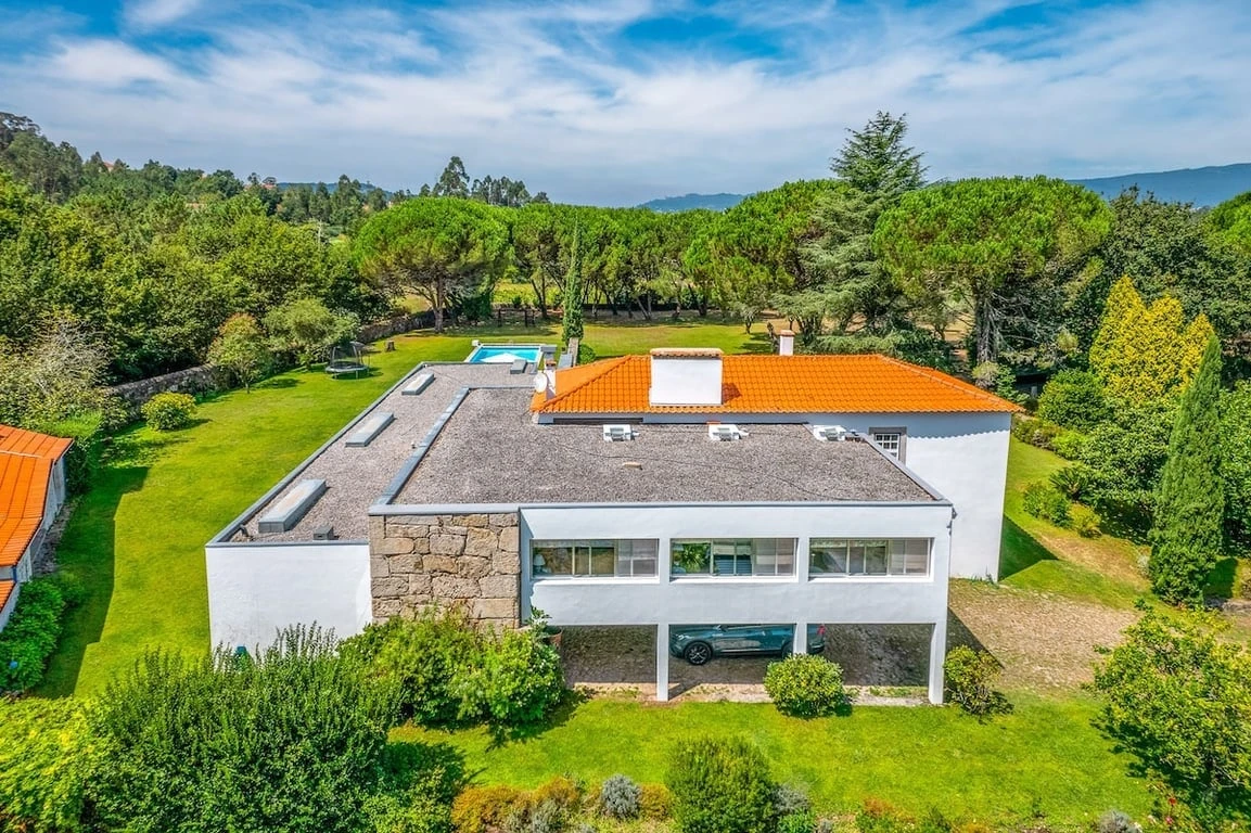 Oliveira's Farm, Viana do Castelo
